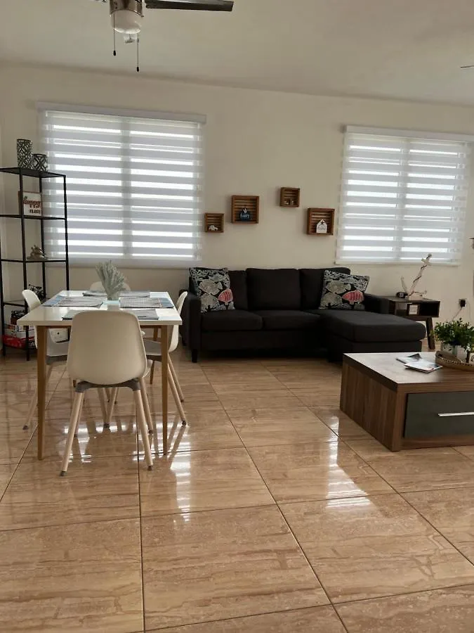 Coral Guest House Isabela 0*,